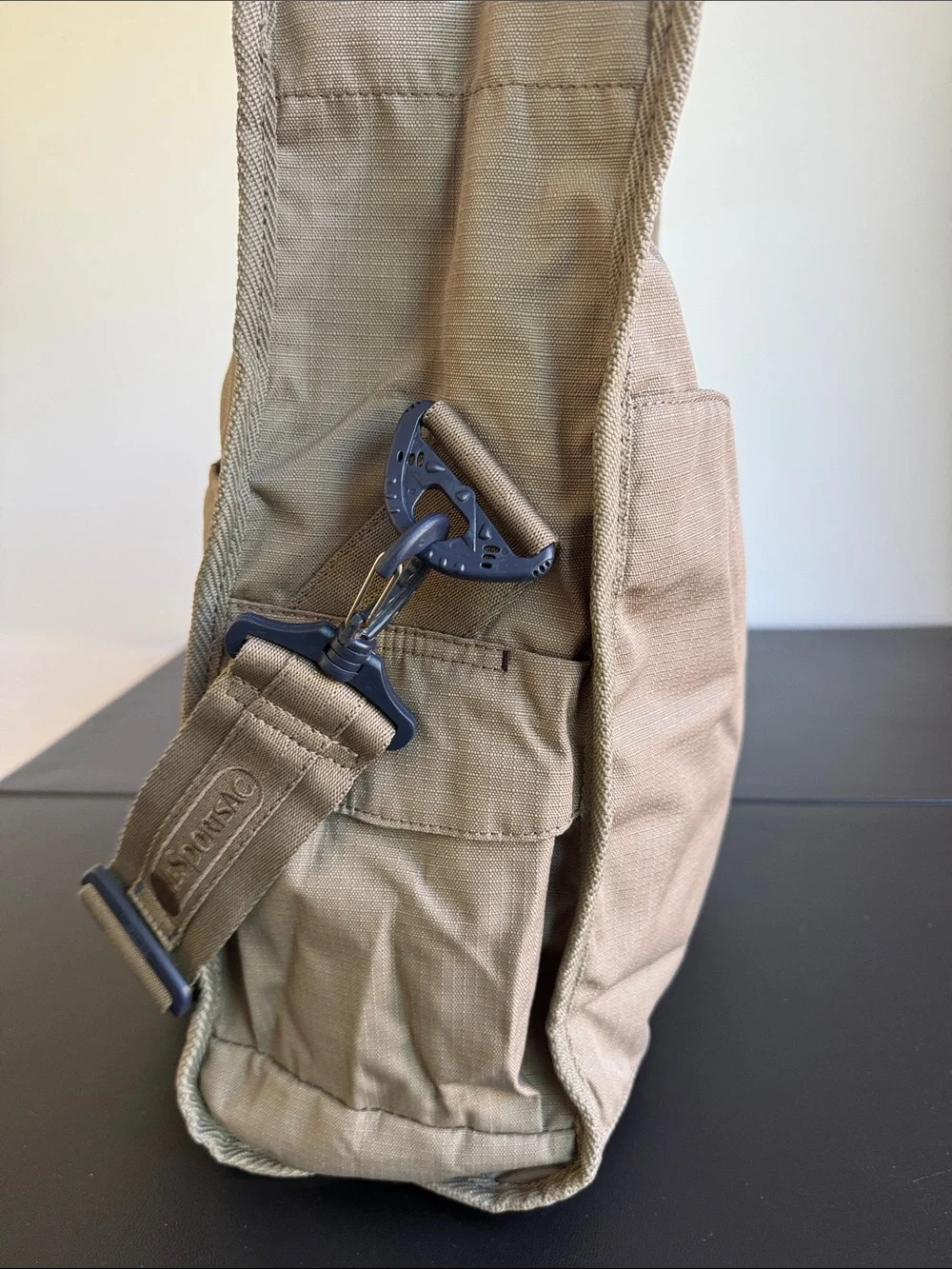 Lesportsac Tan Canvas Messenger Tote with Padded Strap